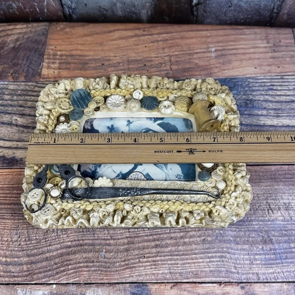 Fancy Frames vtg 3d